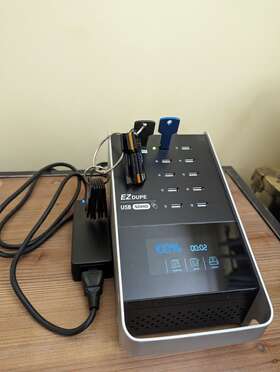 Ez Dupe Inc. 739410132482 Soho Touch 1 To 10 Usb Duplicator - Multiple 2.0/3.0/3.1 Thumb Drive